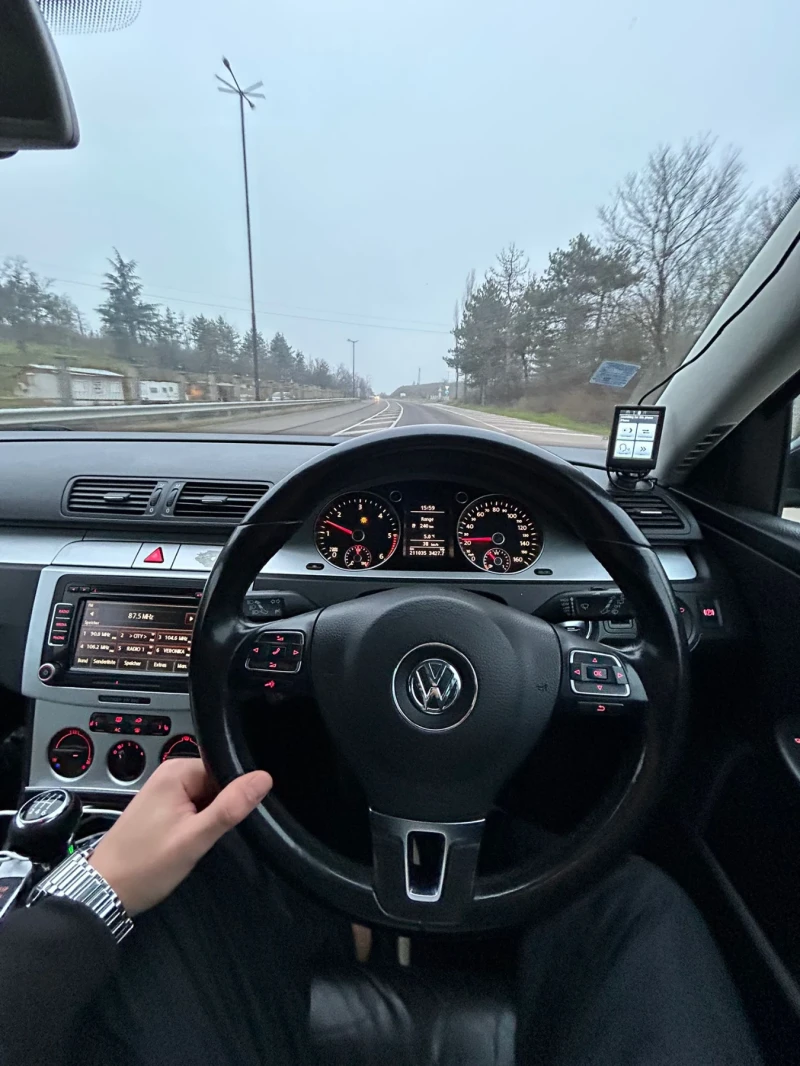 VW Passat 2.0TDI 170HP FULL, снимка 17 - Автомобили и джипове - 53220730