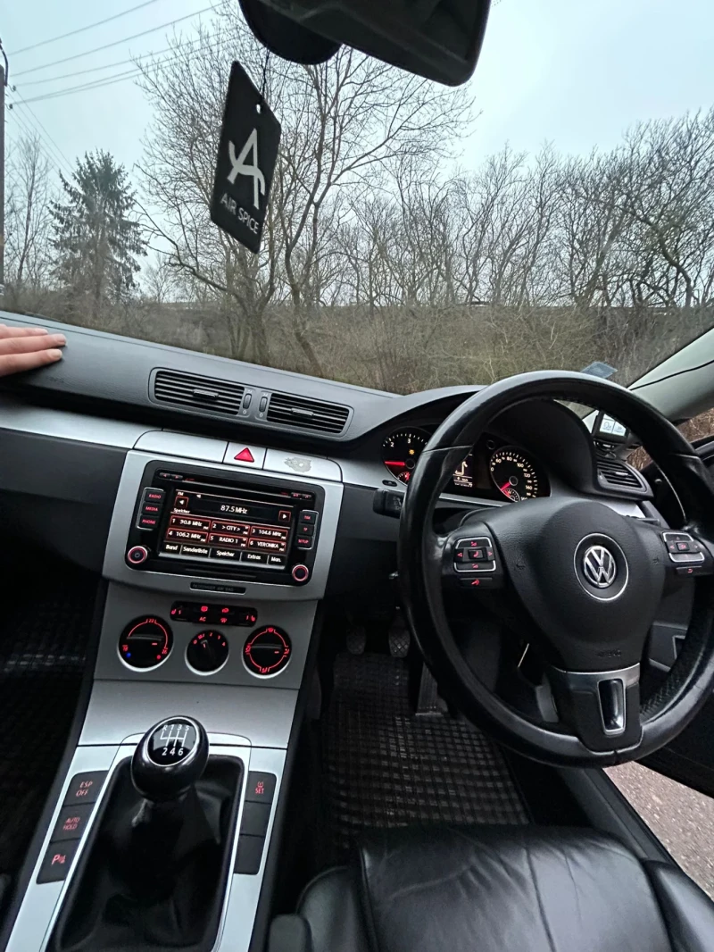 VW Passat 2.0TDI 170HP FULL, снимка 11 - Автомобили и джипове - 53220730