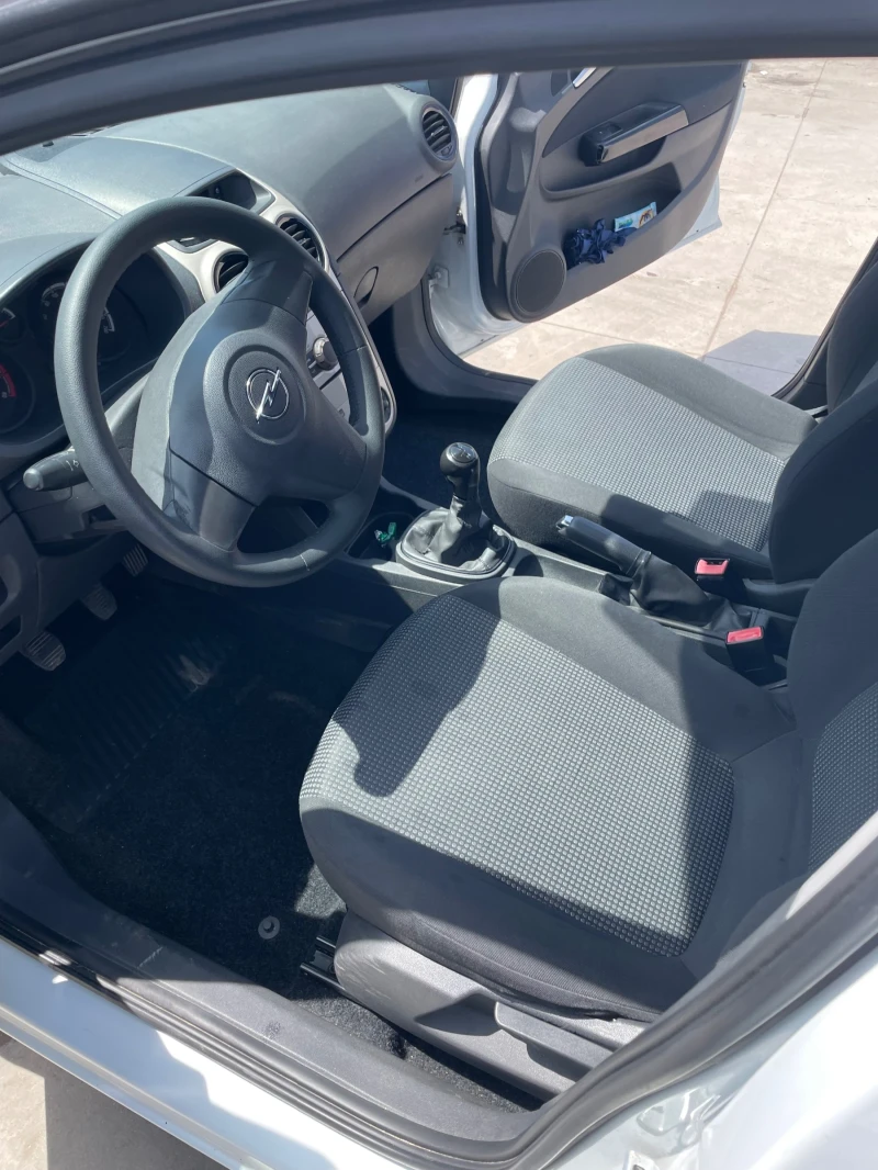 Opel Corsa, снимка 11 - Автомобили и джипове - 53597795