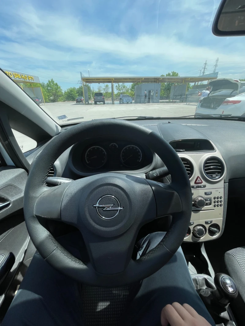Opel Corsa, снимка 9 - Автомобили и джипове - 53597795