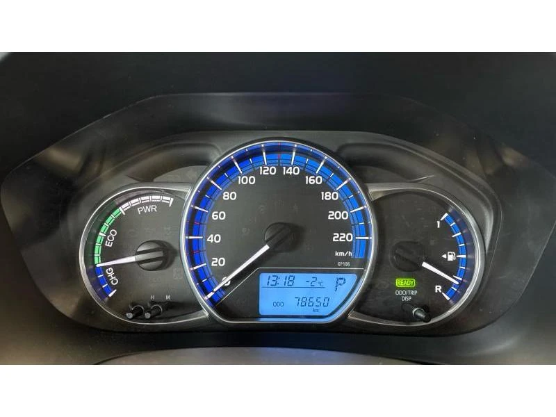 Toyota Yaris 1.5 HSD STYLE, снимка 14 - Автомобили и джипове - 53076022