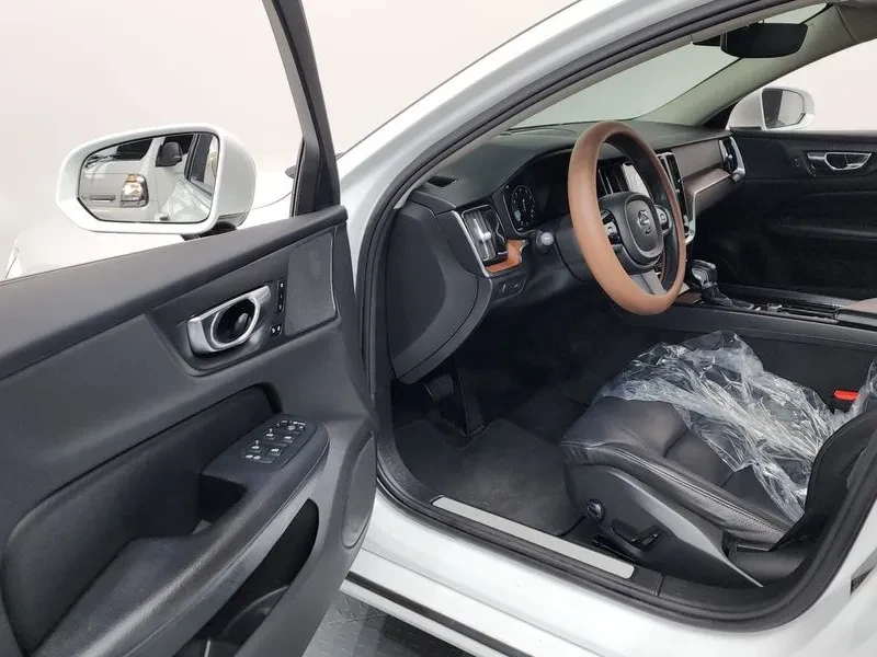 Volvo S60 T5 MOMENTUM, снимка 10 - Автомобили и джипове - 55704297