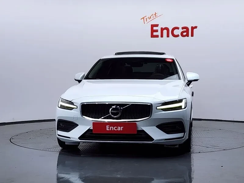 Volvo S60 T5 MOMENTUM, снимка 3 - Автомобили и джипове - 55704297