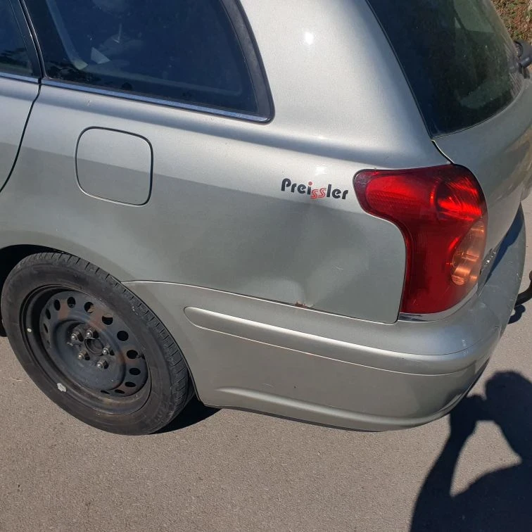Toyota Avensis Д КАТ, снимка 8 - Автомобили и джипове - 56138239