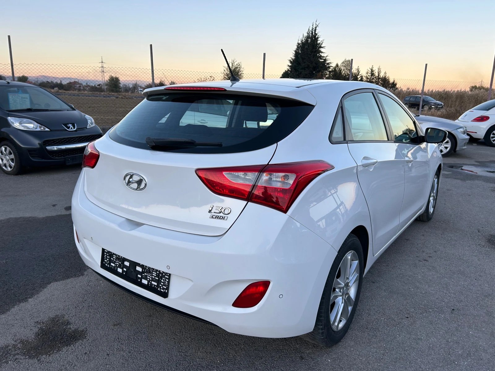 Hyundai I30 1.6 CRDI АВТОМАТИК - изображение 8