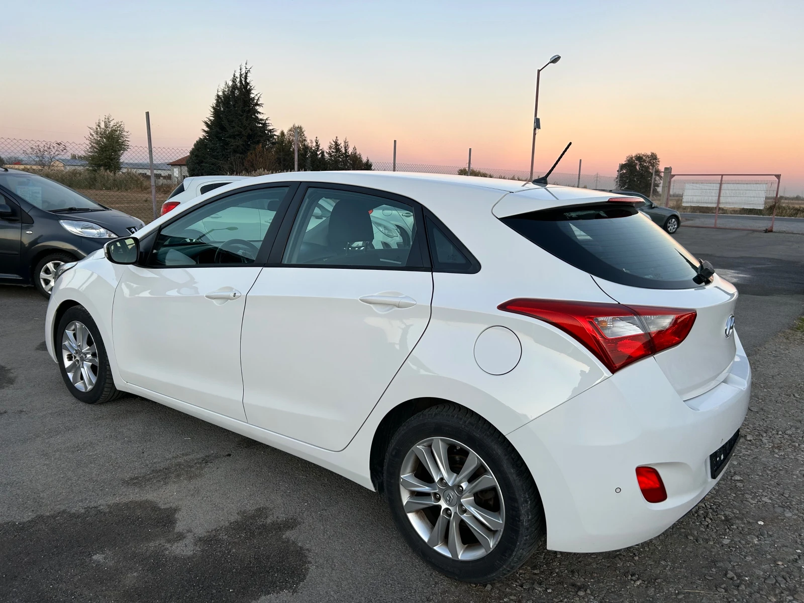 Hyundai I30 1.6 CRDI АВТОМАТИК - изображение 7