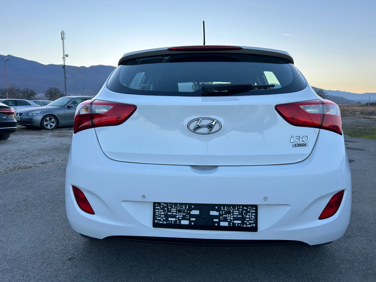 Hyundai I30 1.6 CRDI АВТОМАТИК - изображение 9