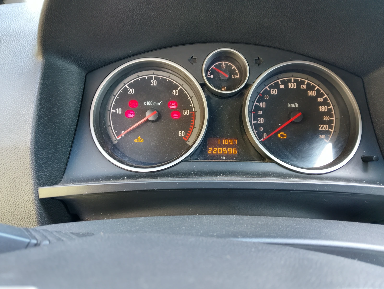 Opel Zafira  - изображение 5