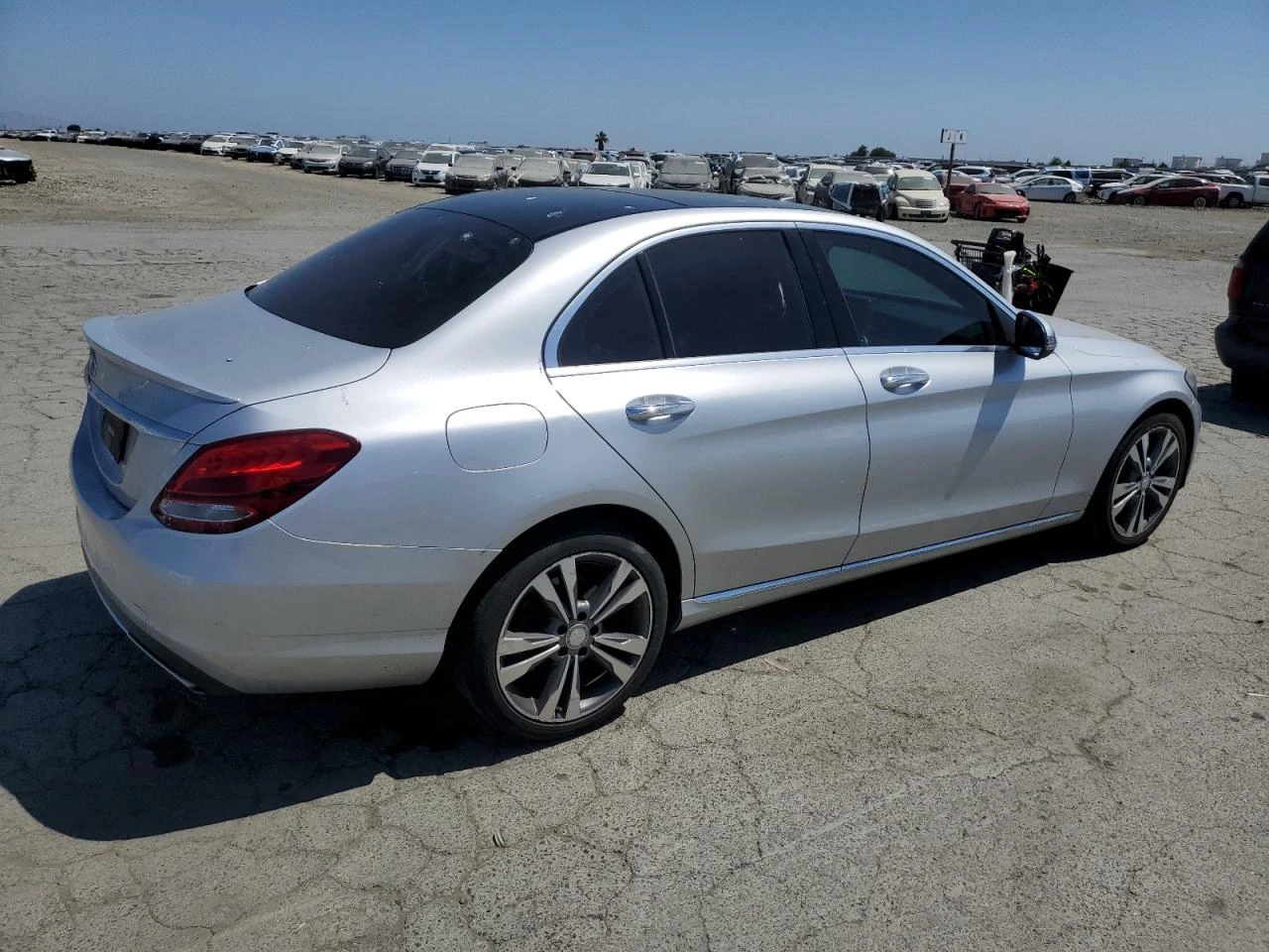 Mercedes-Benz C 300  - изображение 3
