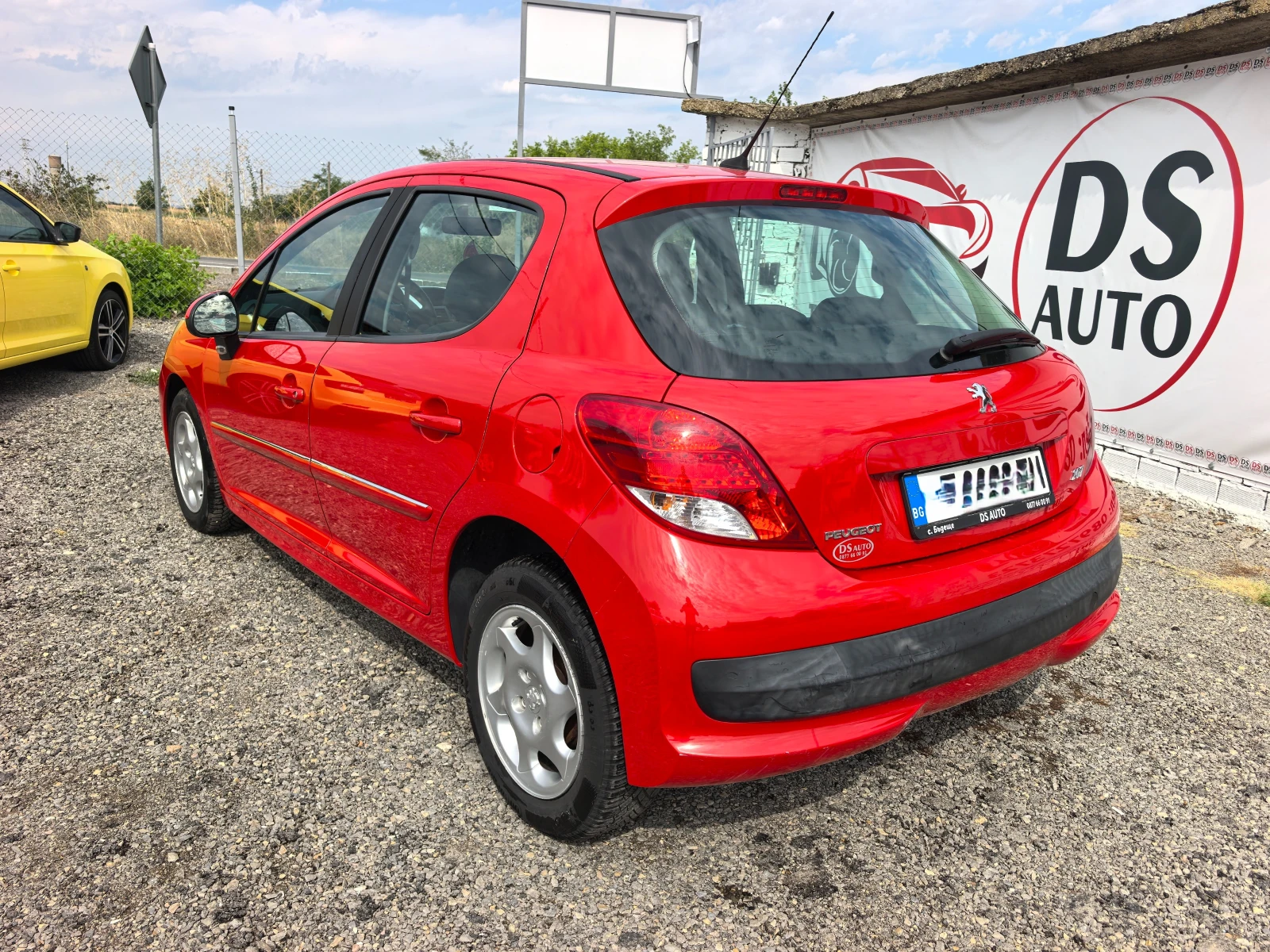 Peugeot 207 1.4i Facelift - изображение 3