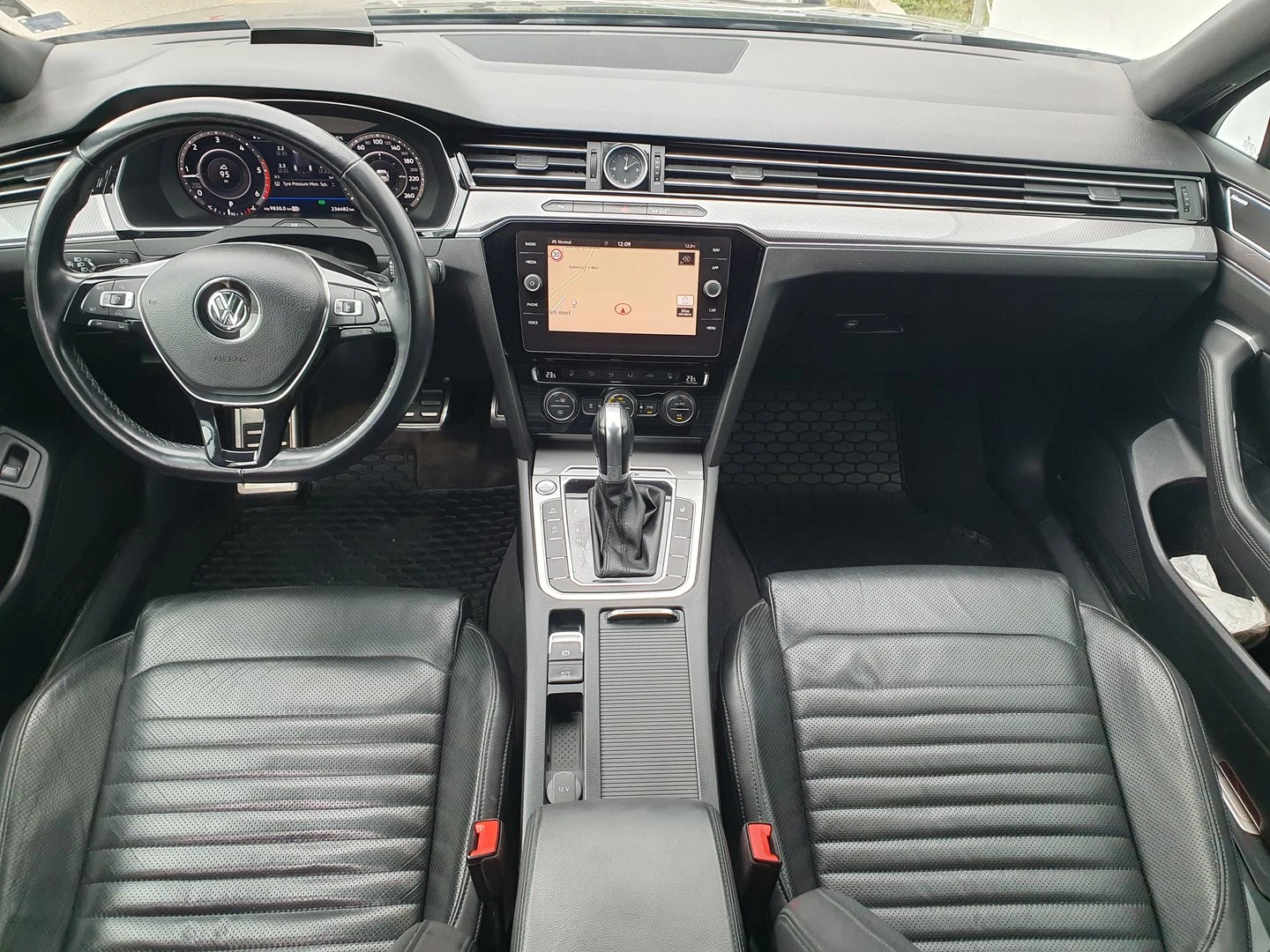 VW Passat 2.0TDI BMT 4MOTION | Mobile.bg   6