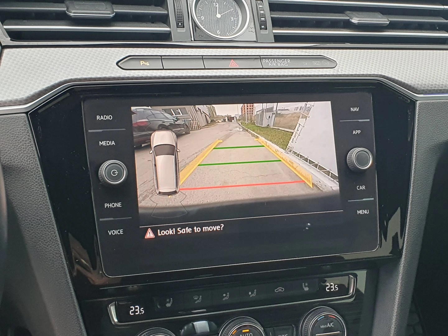 VW Passat 2.0TDI BMT 4MOTION - изображение 8