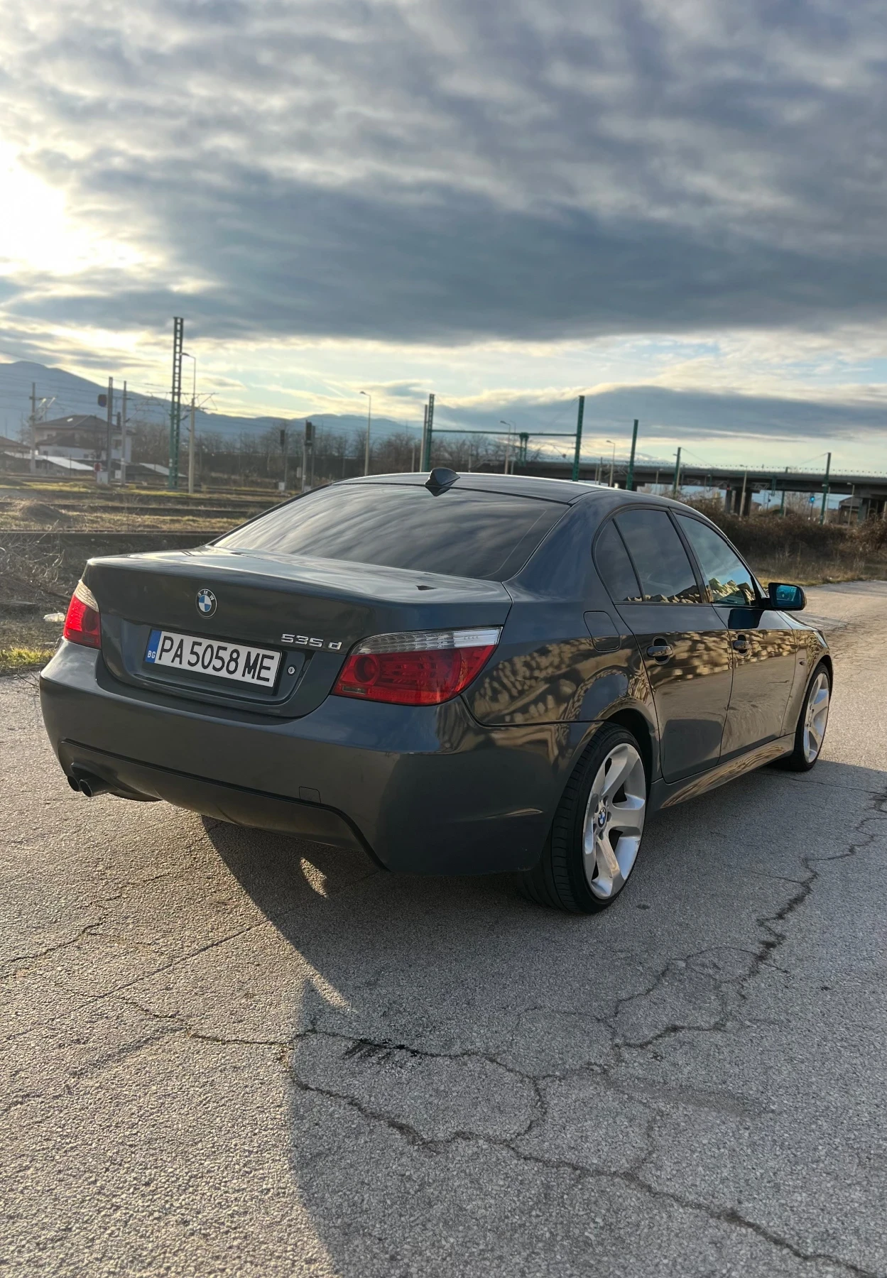 BMW 535 LCI - изображение 4