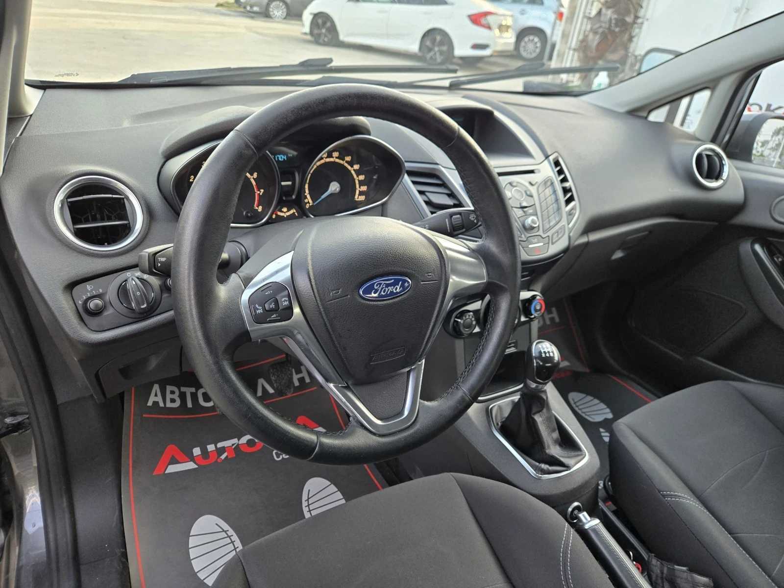 Ford Fiesta 1.4i-95кс= ФАБРИЧНА ГАЗ= EURO 6B, снимка 8 - Автомобили и джипове - 53804441