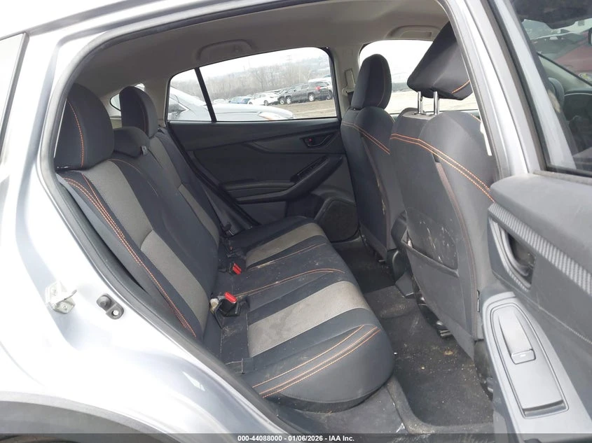 Subaru Crosstrek 2.0L H-4 DI, DOHC, VVT, 152HP All Wheel Drive, снимка 8 - Автомобили и джипове - 53830379