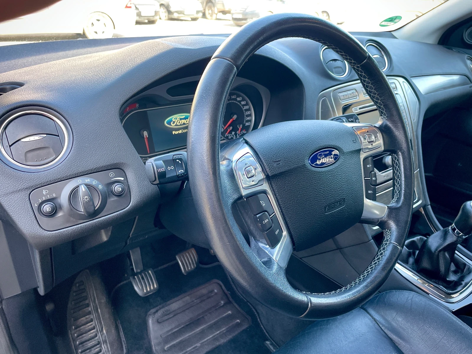 Ford Mondeo Mk4 / 2.0i / Titanium / Converse + , снимка 10 - Автомобили и джипове - 53837099