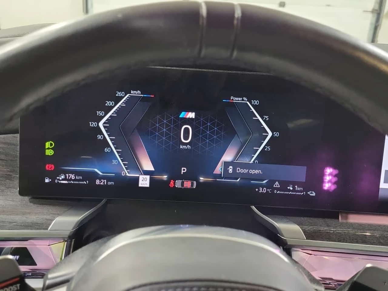 BMW 750 E XDRIVE| SWAROWSKI| HUD| MAСАЖИ ОТЗАД| 2 КЛЮЧА| , снимка 9 - Автомобили и джипове - 54097020