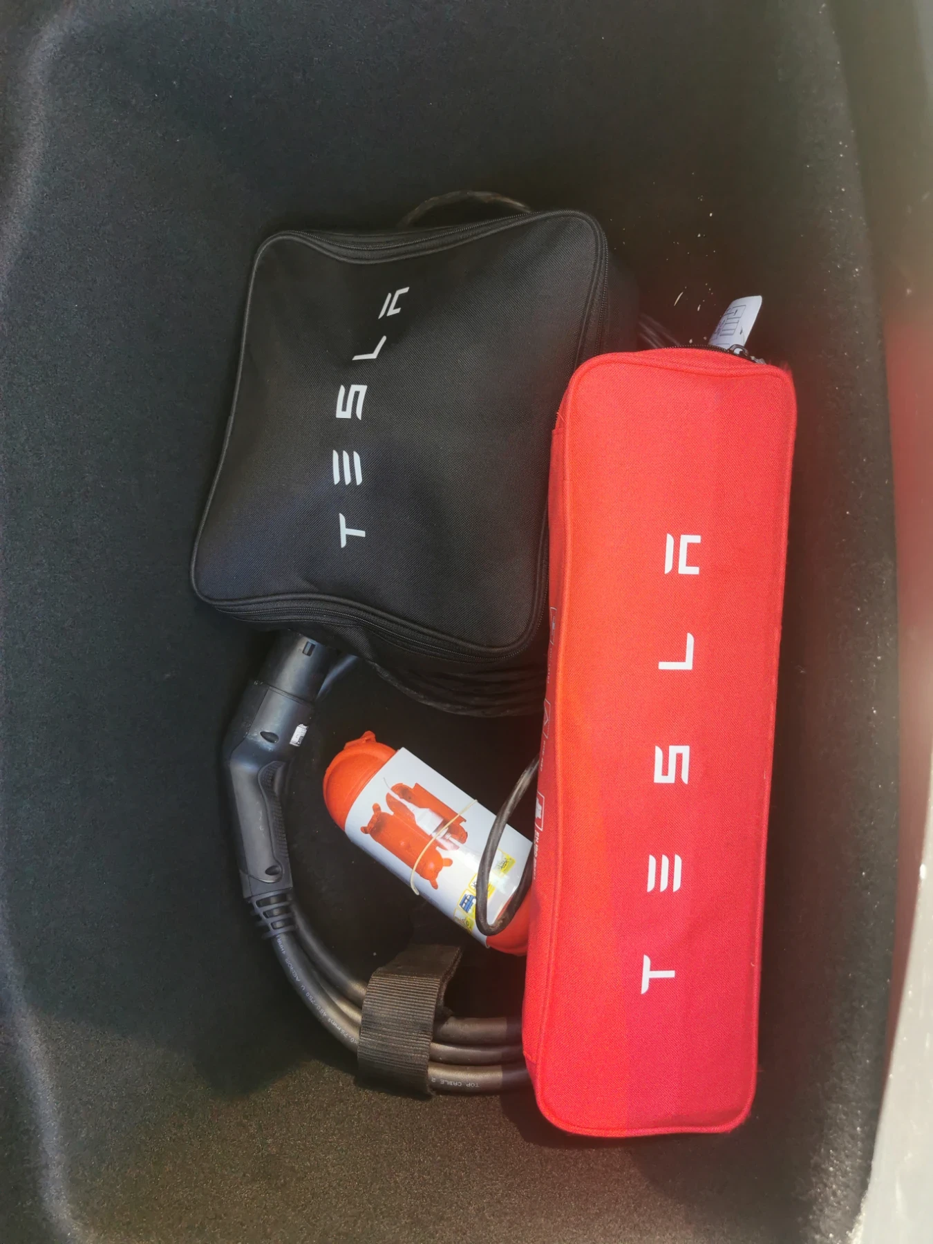 Tesla Model 3 Performance, снимка 15 - Автомобили и джипове - 54342975