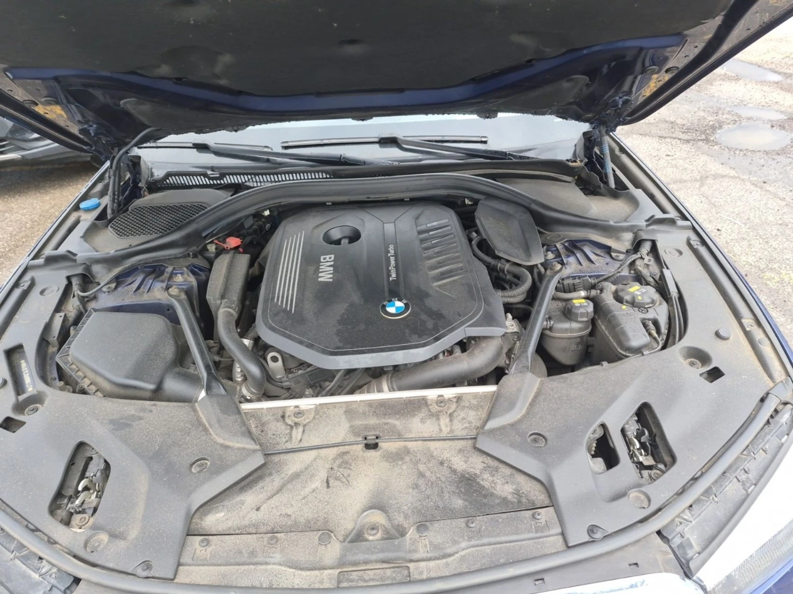 BMW 540 MPACK* HEADUP* 360* KEYLESS, снимка 15 - Автомобили и джипове - 54460035