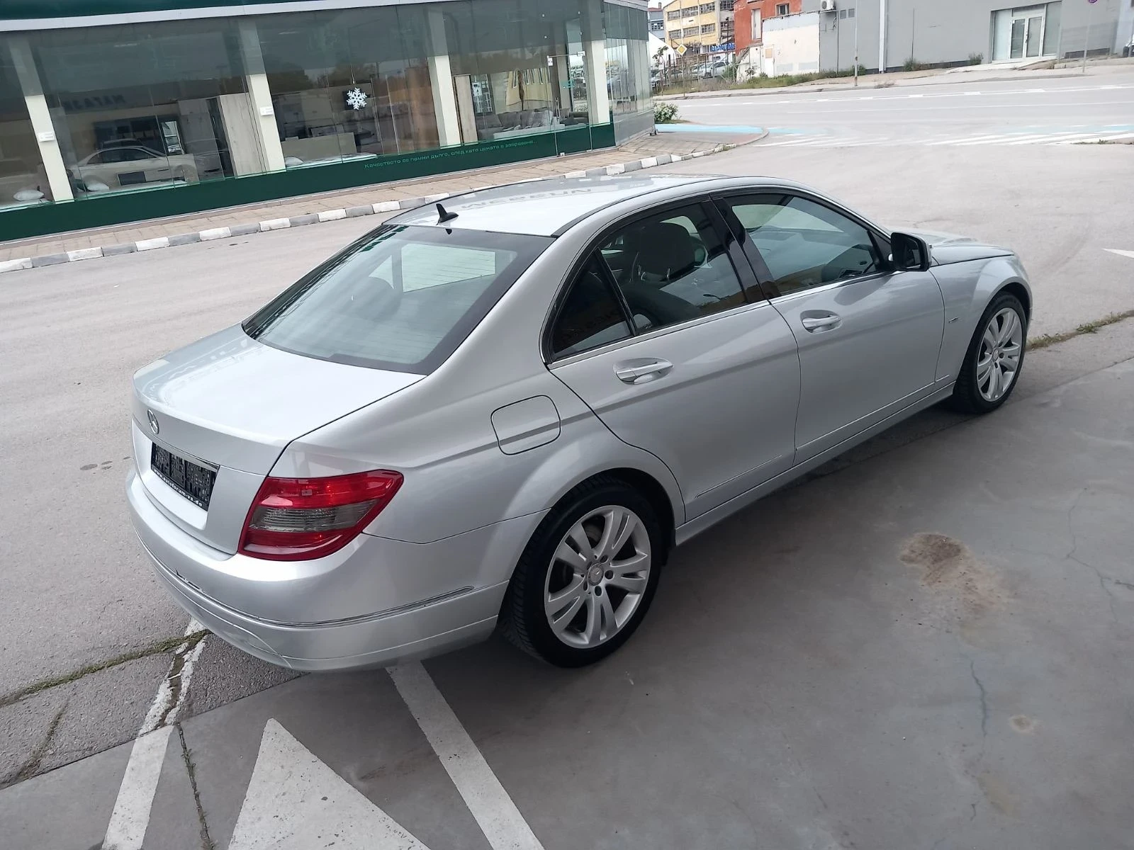 Mercedes-Benz C 220, снимка 5 - Автомобили и джипове - 54477347