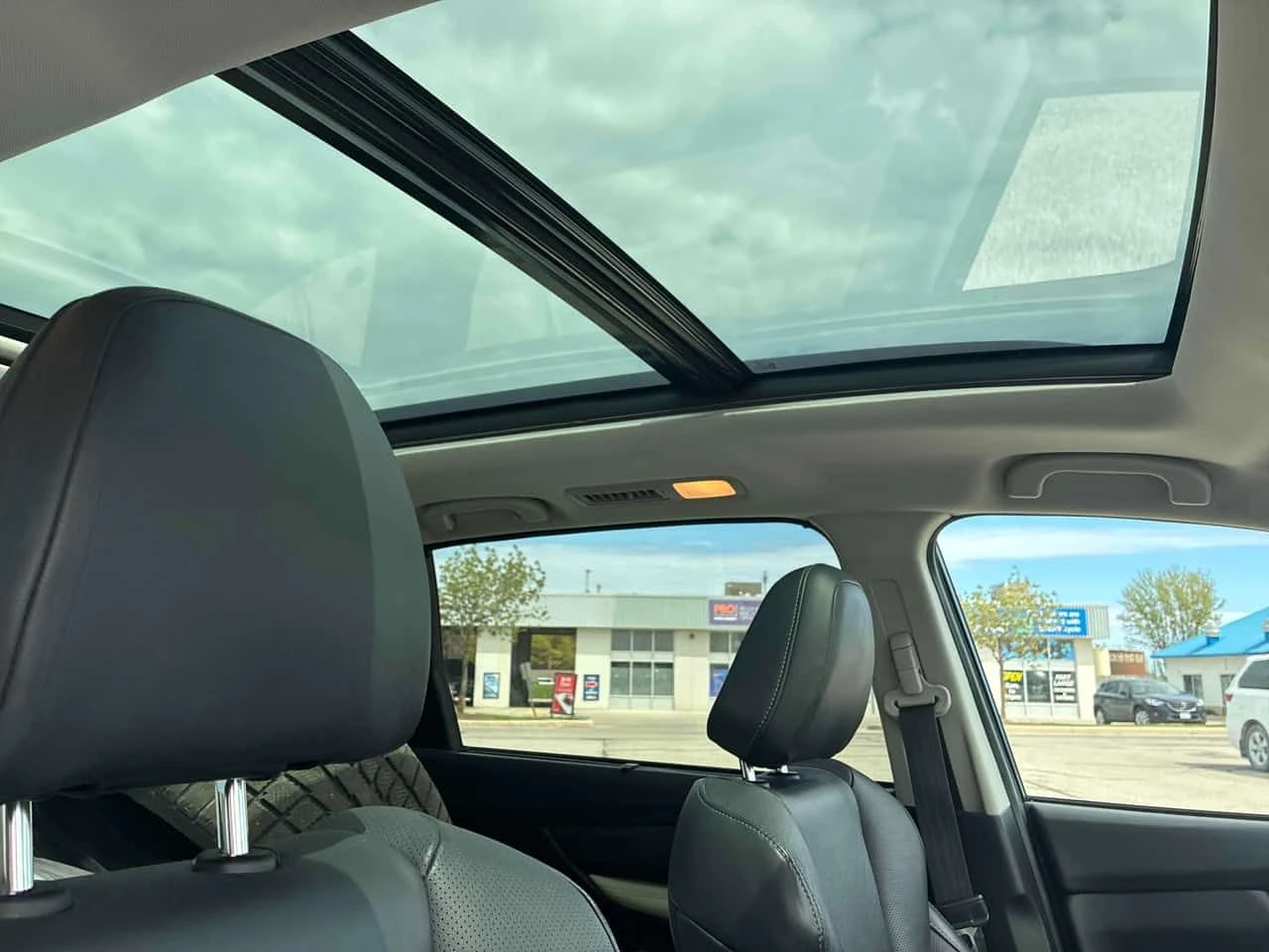 Subaru Ascent Limited/ПОДГРЕВ/ПАНО/CARFAX/ФИНАНСИРАНЕ, снимка 11 - Автомобили и джипове - 54663933