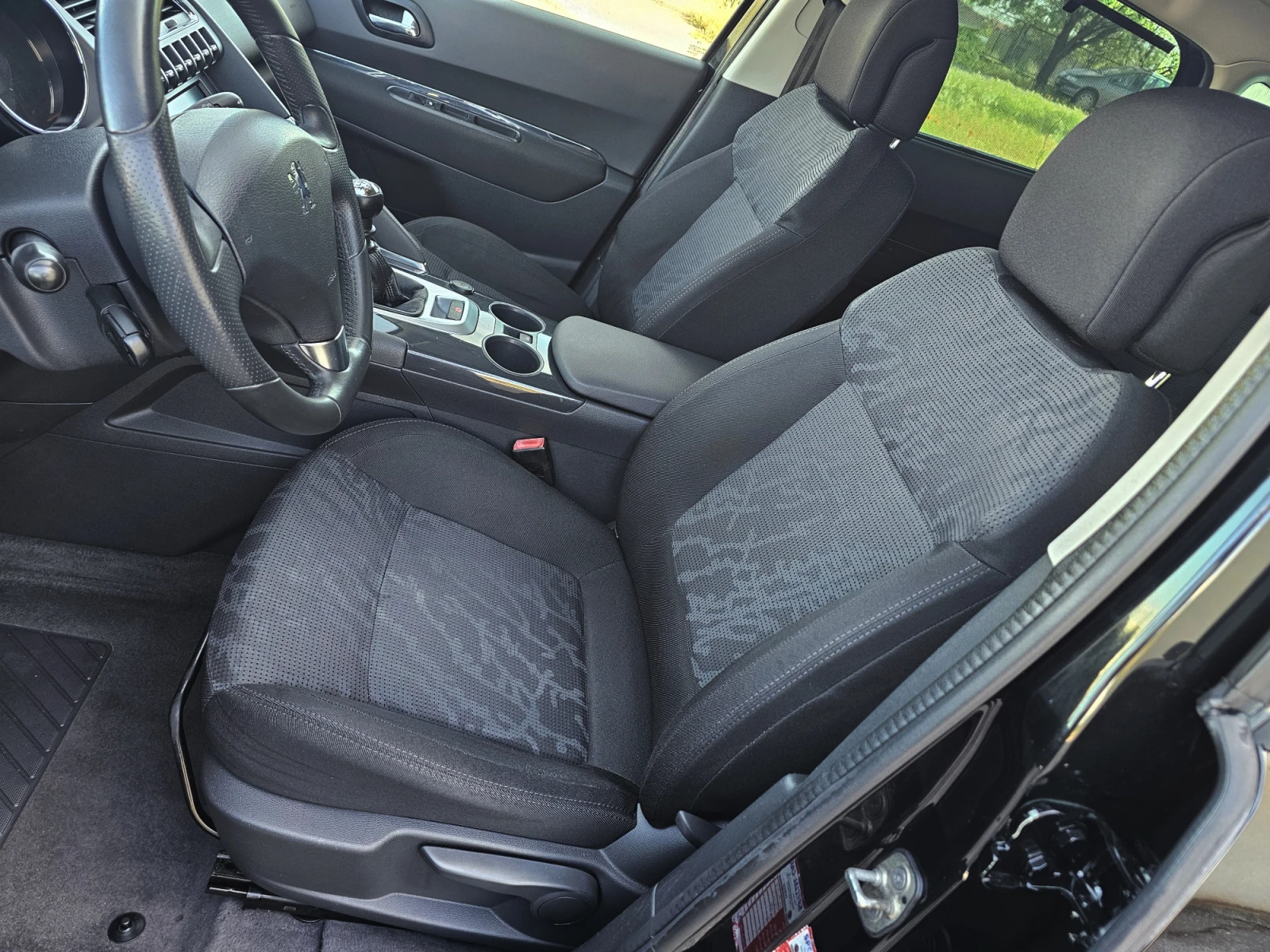 Peugeot 3008 1.6 HDI* DISTRONIC* PANORAMA* HEAD UP, снимка 10 - Автомобили и джипове - 54714155