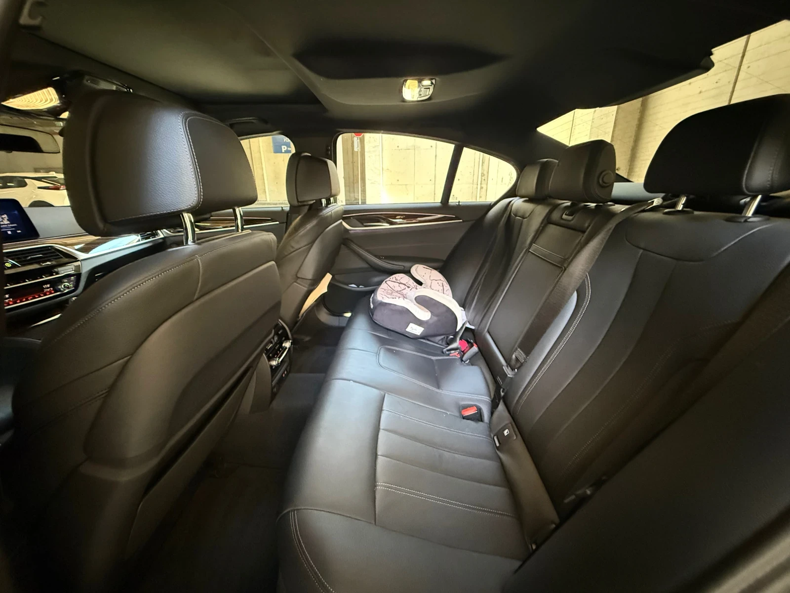 BMW 530 BMW 530I x Drive/ЛИЗИНГ/СЕРВИЗНА ИСТОРИЯ/Mcar Sofi, снимка 13 - Автомобили и джипове - 55102257