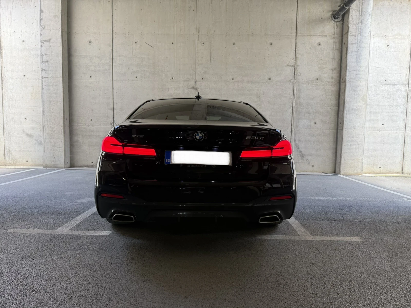 BMW 530 BMW 530I x Drive/ЛИЗИНГ/СЕРВИЗНА ИСТОРИЯ/Mcar Sofi, снимка 5 - Автомобили и джипове - 55102257