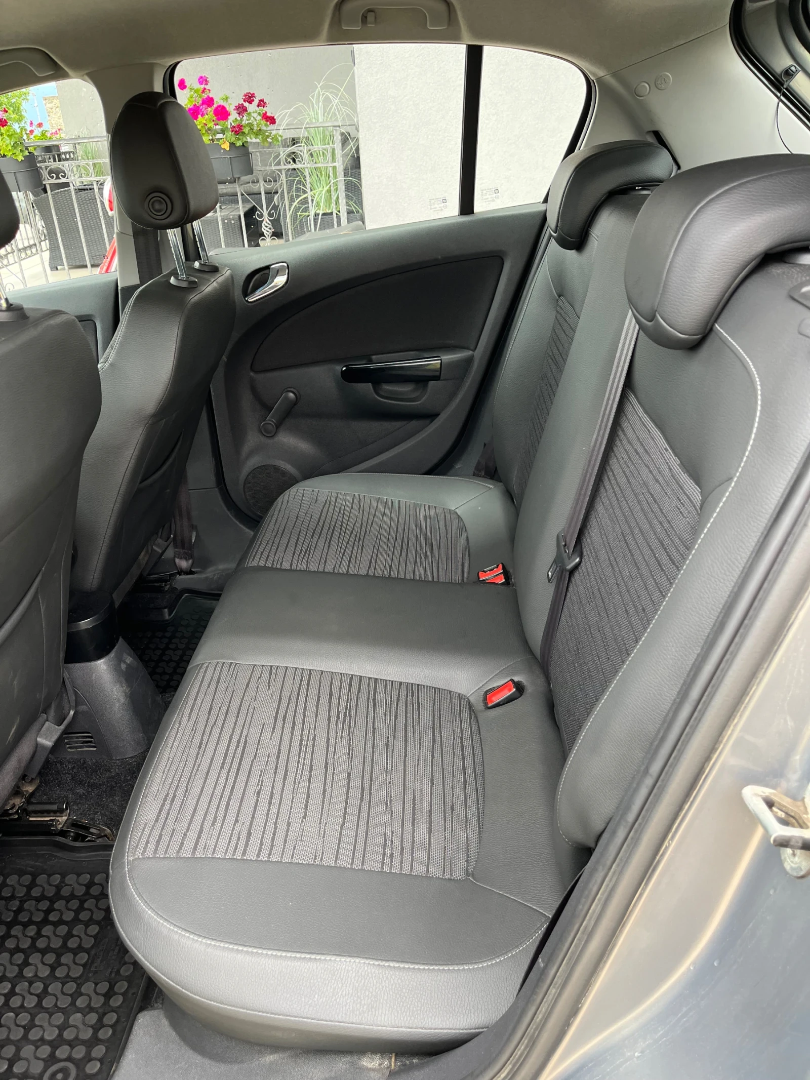 Opel Corsa 1.3 Dizel ful, снимка 15 - Автомобили и джипове - 55266182
