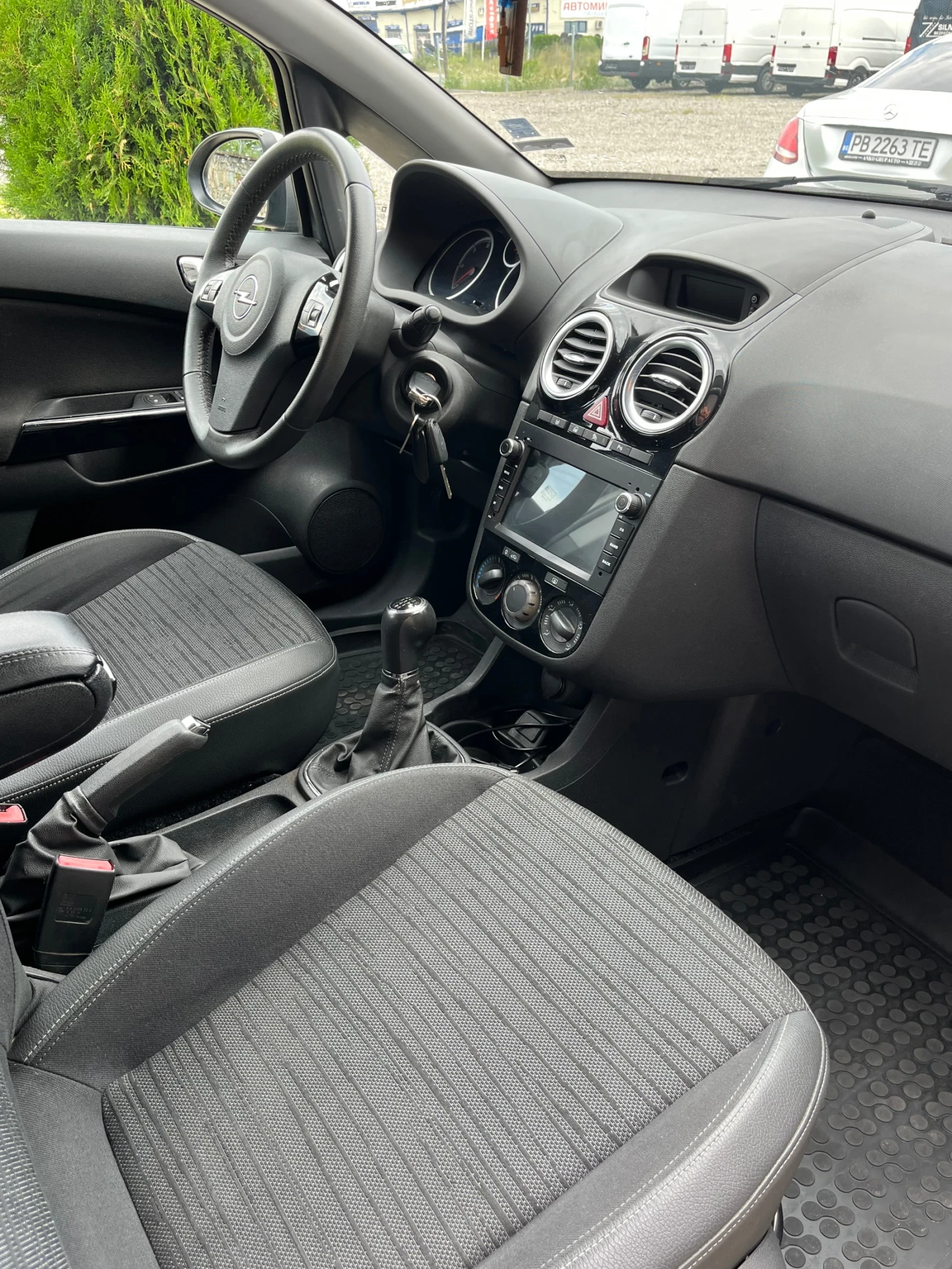 Opel Corsa 1.3 Dizel ful, снимка 10 - Автомобили и джипове - 55266182