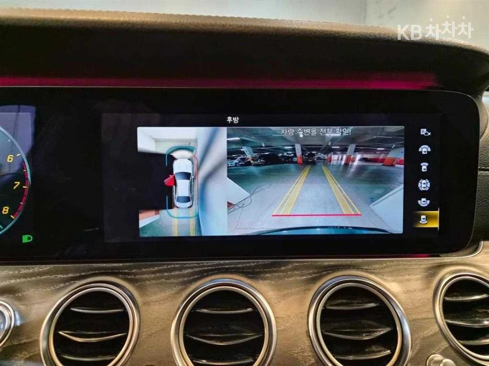 Mercedes-Benz E 350 4MATIC AMG LINE 360CAM PANORAMA ПОДГРЕВ FULL, снимка 10 - Автомобили и джипове - 55513513