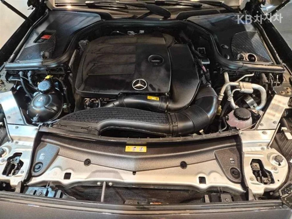 Mercedes-Benz E 350 4MATIC AMG LINE 360CAM PANORAMA ПОДГРЕВ FULL, снимка 5 - Автомобили и джипове - 55513513