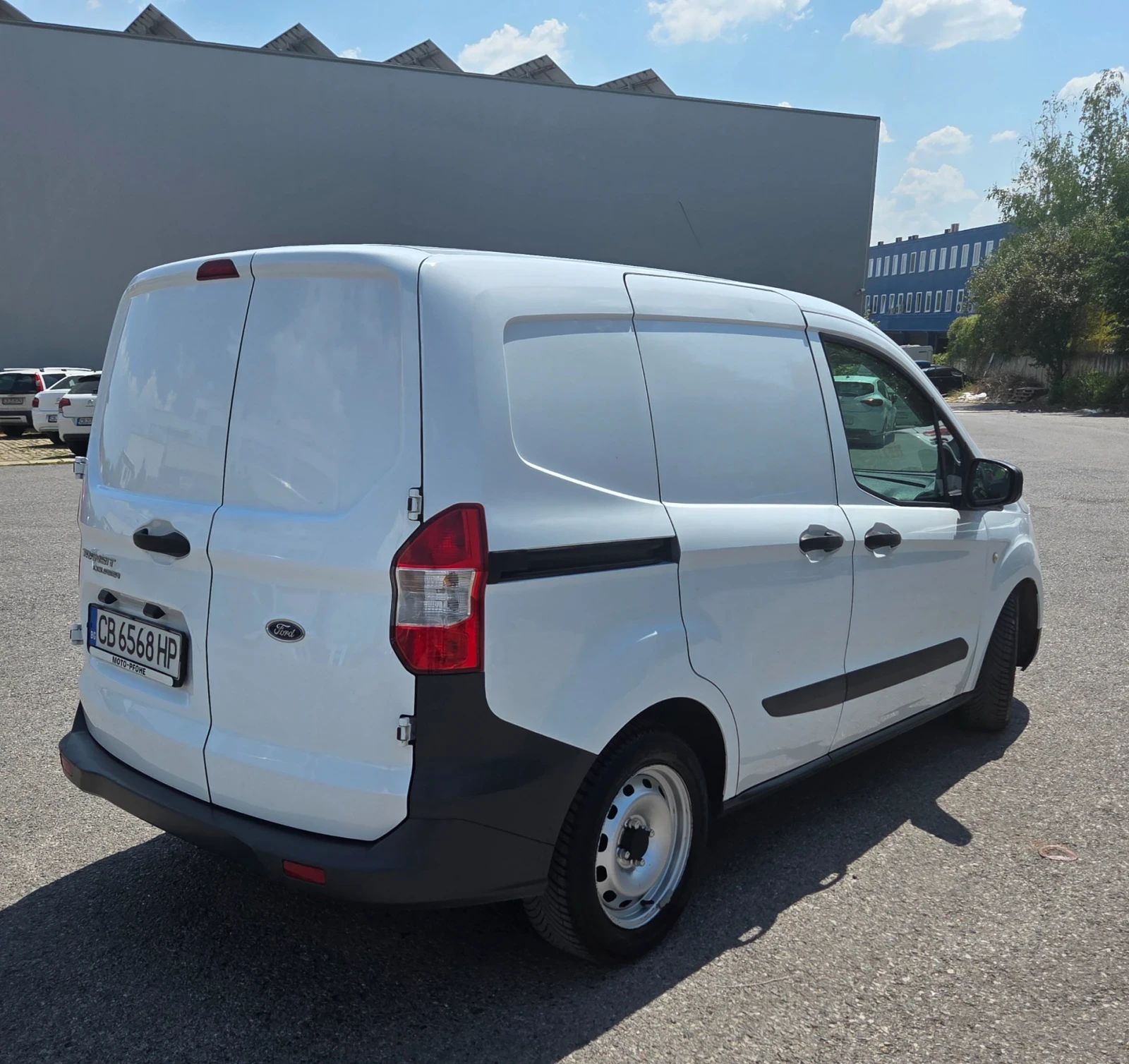 Ford Connect 1.5 tdci история, снимка 3 - Автомобили и джипове - 55584761