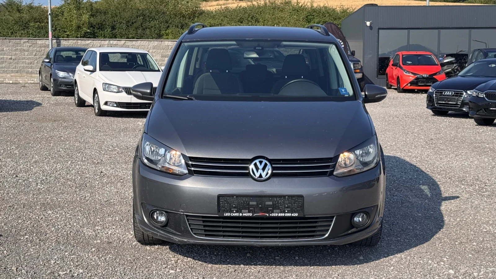 VW Touran 7-Местен, снимка 2 - Автомобили и джипове - 55592858