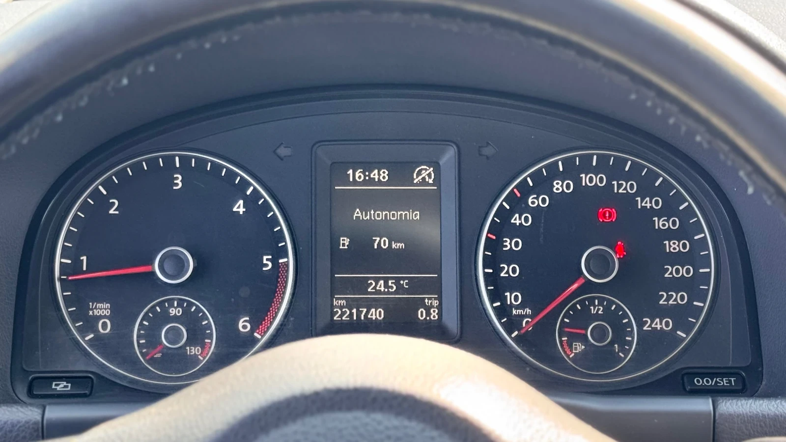 VW Touran 7-Местен, снимка 13 - Автомобили и джипове - 55592858