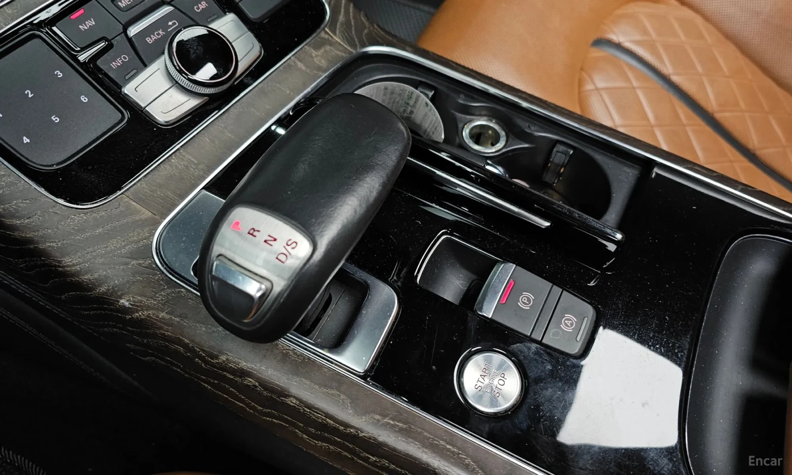 Audi A8 4.2TDI* LONG* PROVERKA NA MQSTO* , снимка 9 - Автомобили и джипове - 55622331