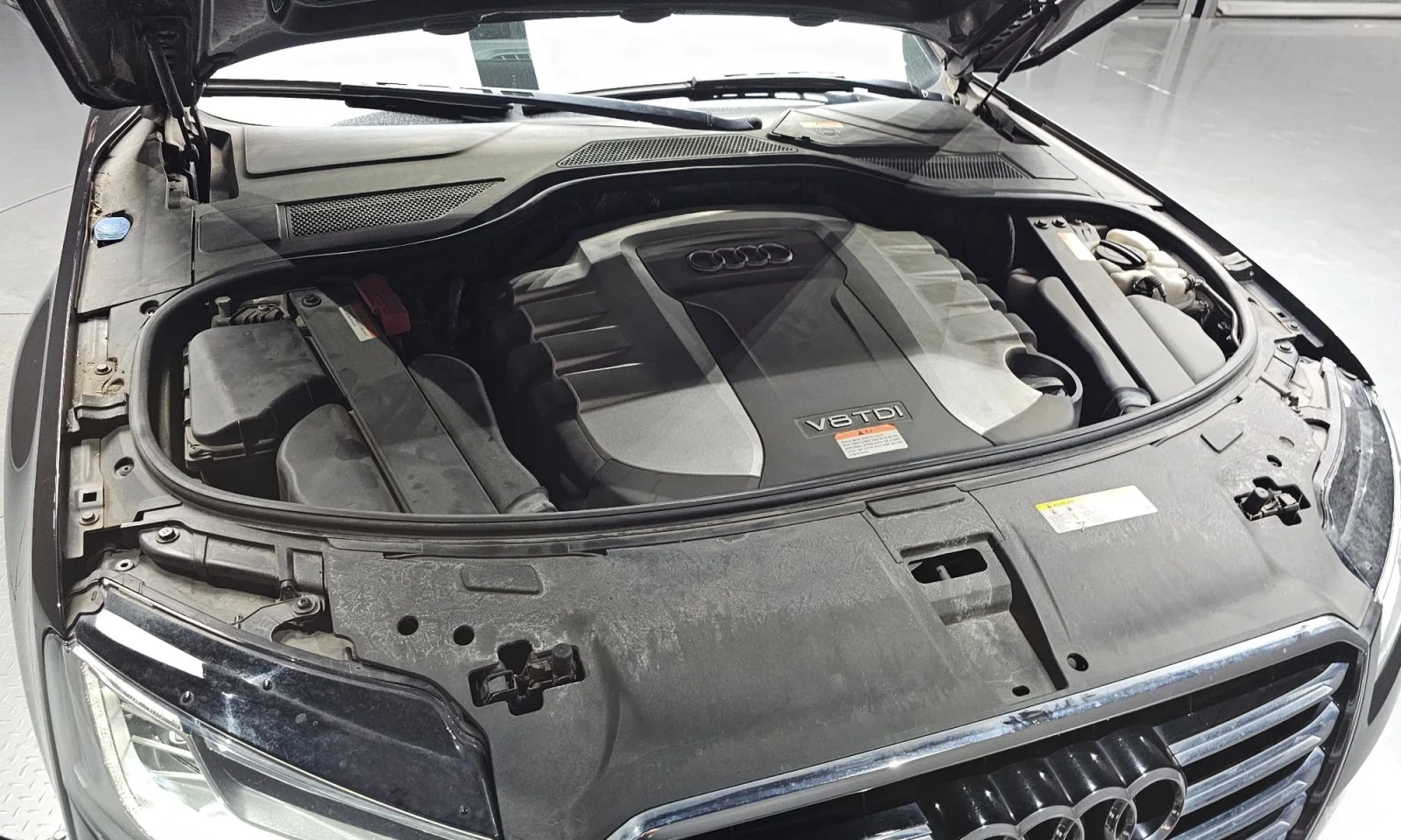 Audi A8 4.2TDI* LONG* PROVERKA NA MQSTO* , снимка 6 - Автомобили и джипове - 55622331