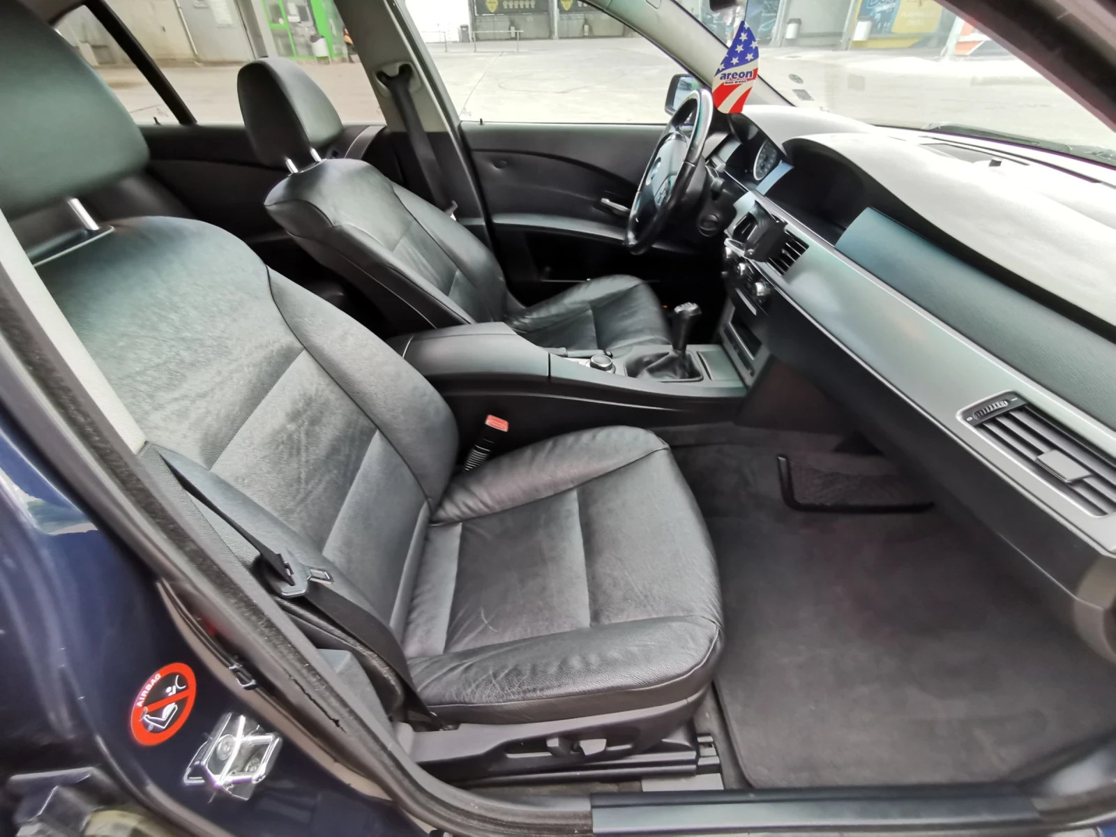 BMW 520, снимка 14 - Автомобили и джипове - 55963490