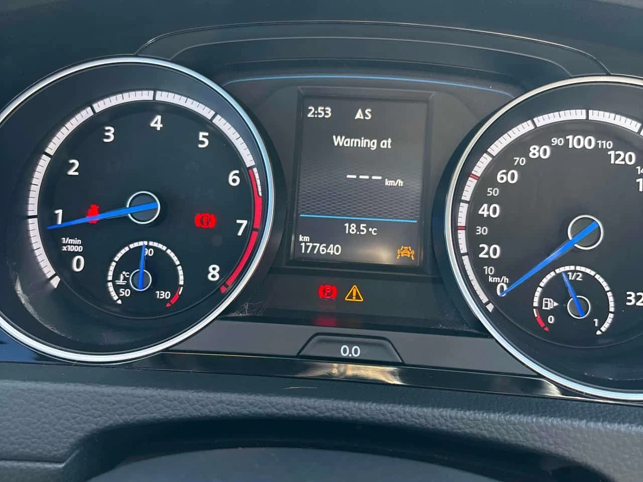 VW Golf / РЪЧКА / ОТ ПРАДСТАВИТЕЛСТВО, снимка 8 - Автомобили и джипове - 56223968