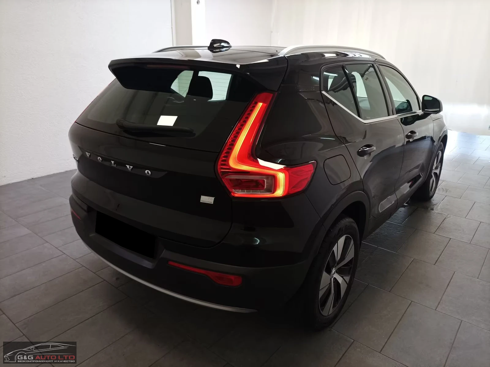 Volvo XC40 T5-TWIN/261HP/NAVI/HUD/LED/CAM/DIGI/KLESS/167g - изображение 5