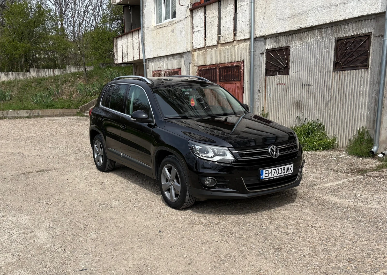 VW Tiguan, снимка 2 - Автомобили и джипове - 54179805