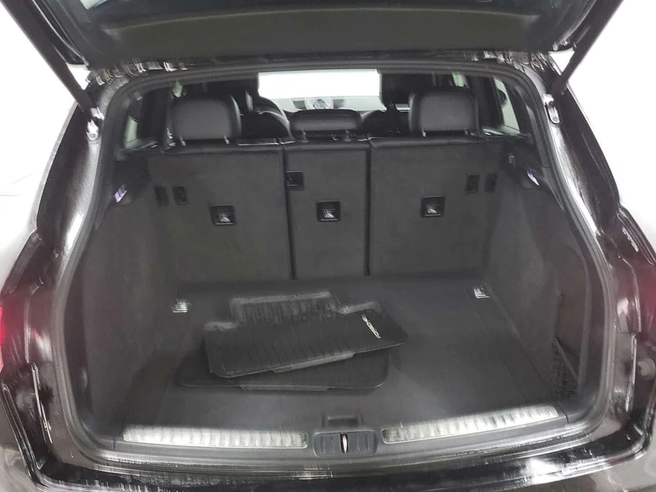 Porsche Macan * AWD * CARFAX * ЦЕНА ДО БГ, снимка 15 - Автомобили и джипове - 54219576