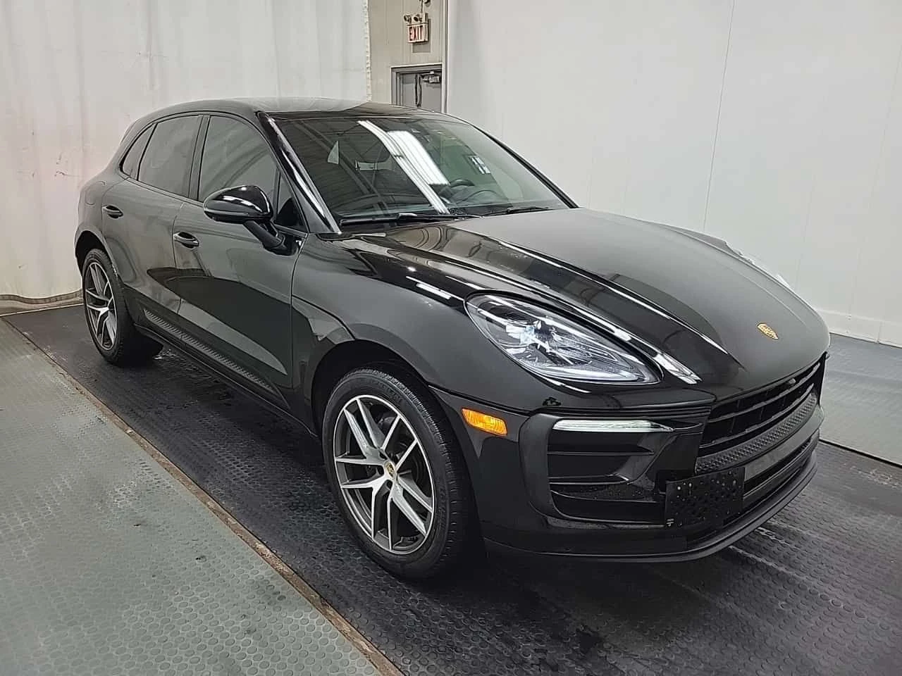 Porsche Macan * AWD * CARFAX * ЦЕНА ДО БГ, снимка 2 - Автомобили и джипове - 54219576