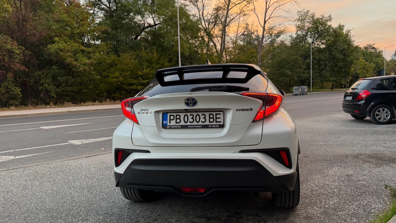Toyota C-HR, снимка 15 - Автомобили и джипове - 56555326