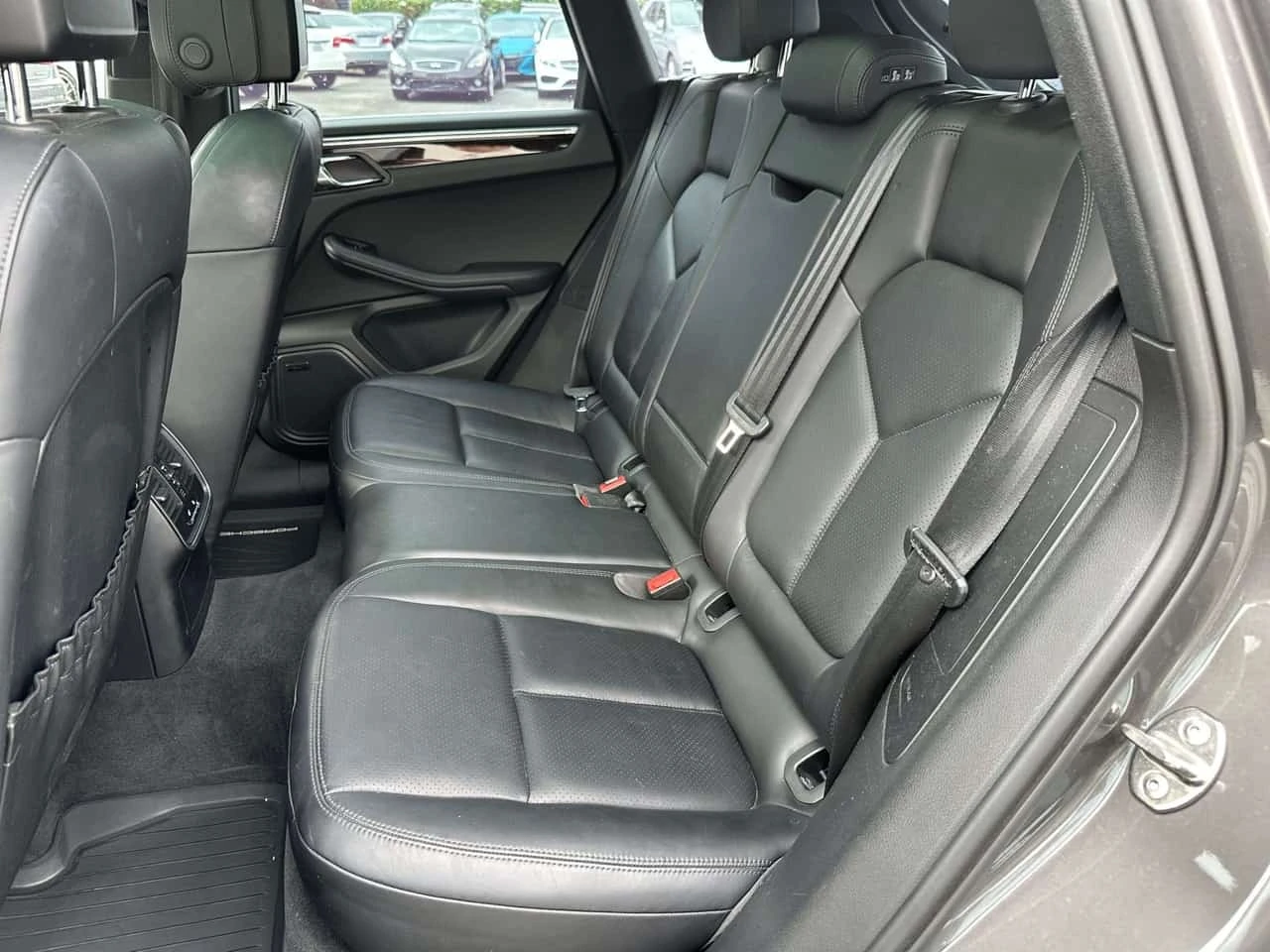 Porsche Macan S AWD  * CARFAX * , снимка 17 - Автомобили и джипове - 56655914