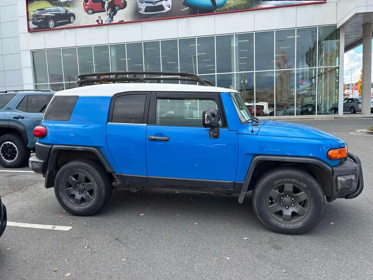 Toyota Fj cruiser * 4WD 4dr * ���������� ��� ������������ ������*  | Mobile.bg � ����������� 3
