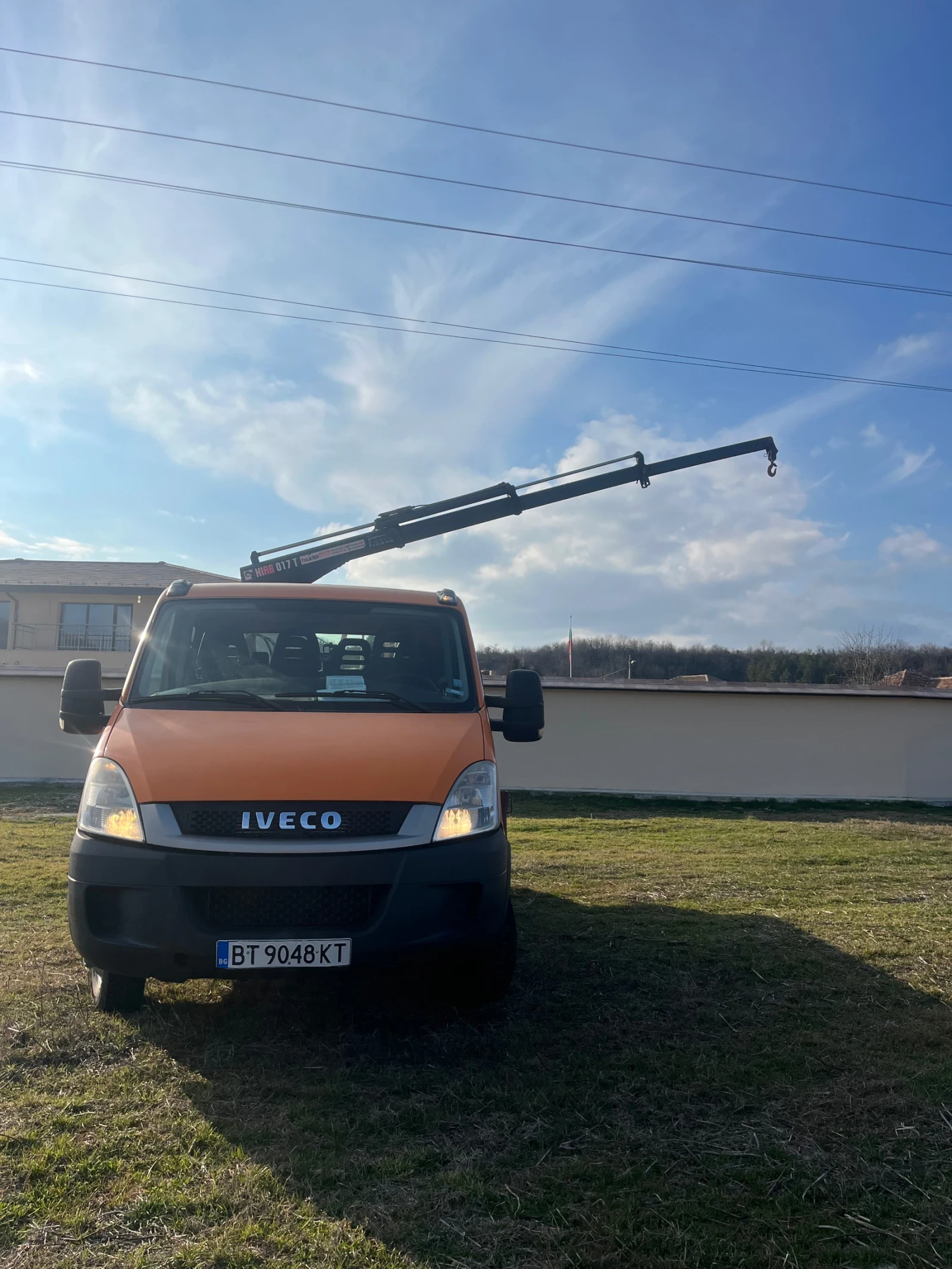 Iveco 35c17 Тристранен самосвал с кран - изображение 2