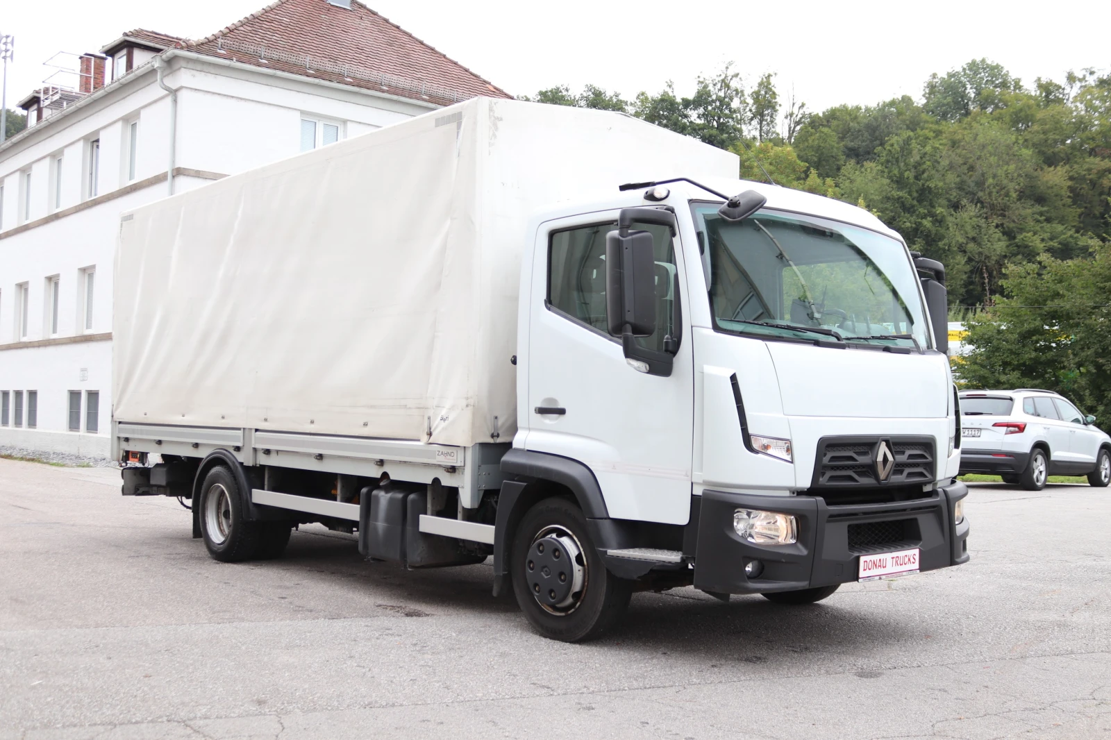 Renault D D180.75 E6 2+ 1 места, падащ Борд - изображение 2