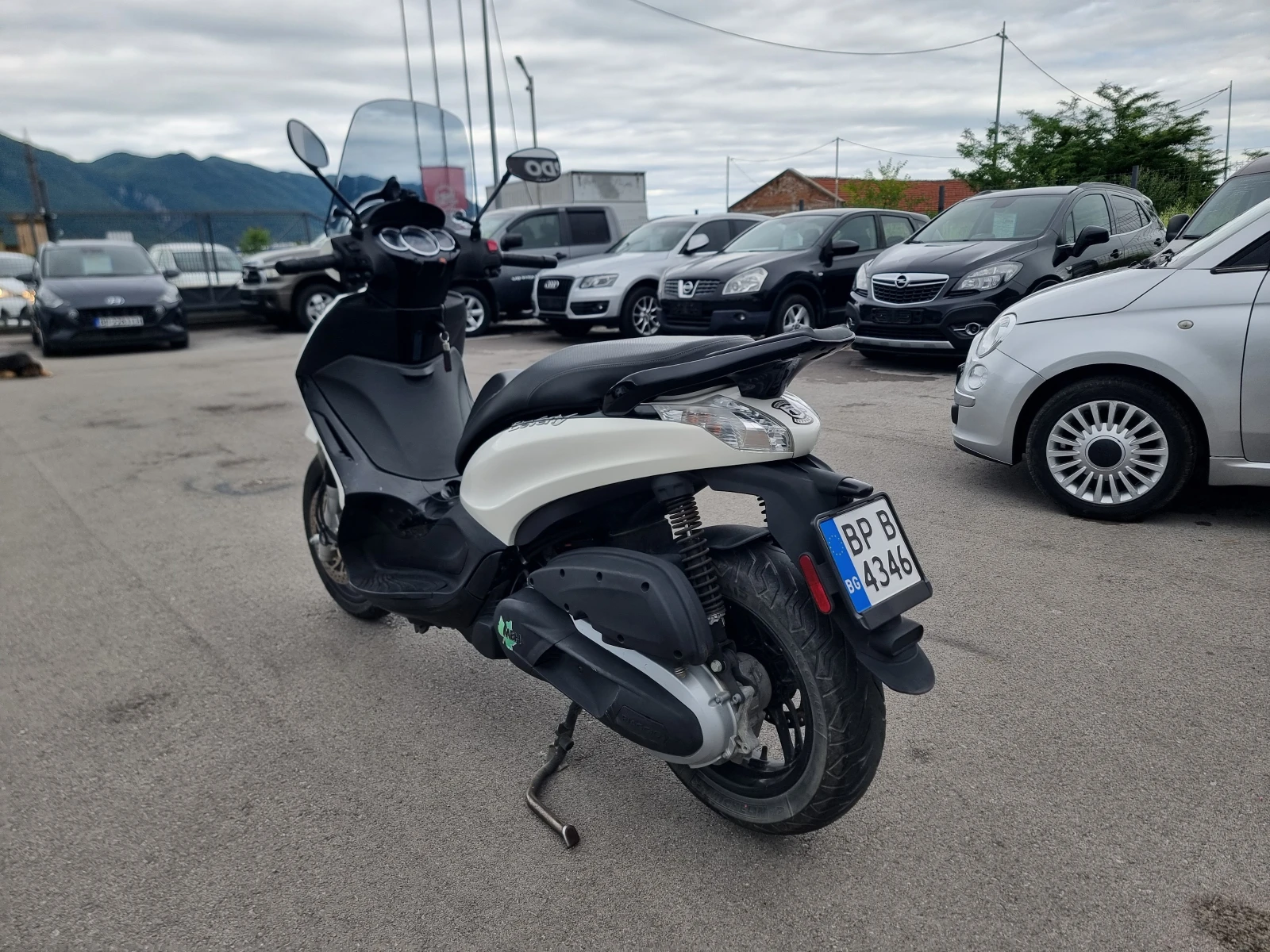 Piaggio Beverly 350 ABS ASK LED, снимка 6 - Мотоциклети и мототехника - 54879079