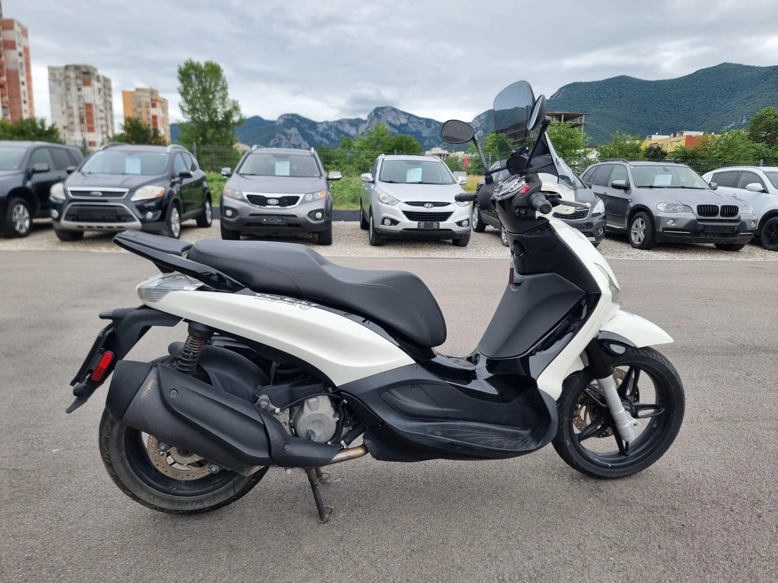 Piaggio Beverly 350 ABS ASK LED, снимка 4 - Мотоциклети и мототехника - 54879079